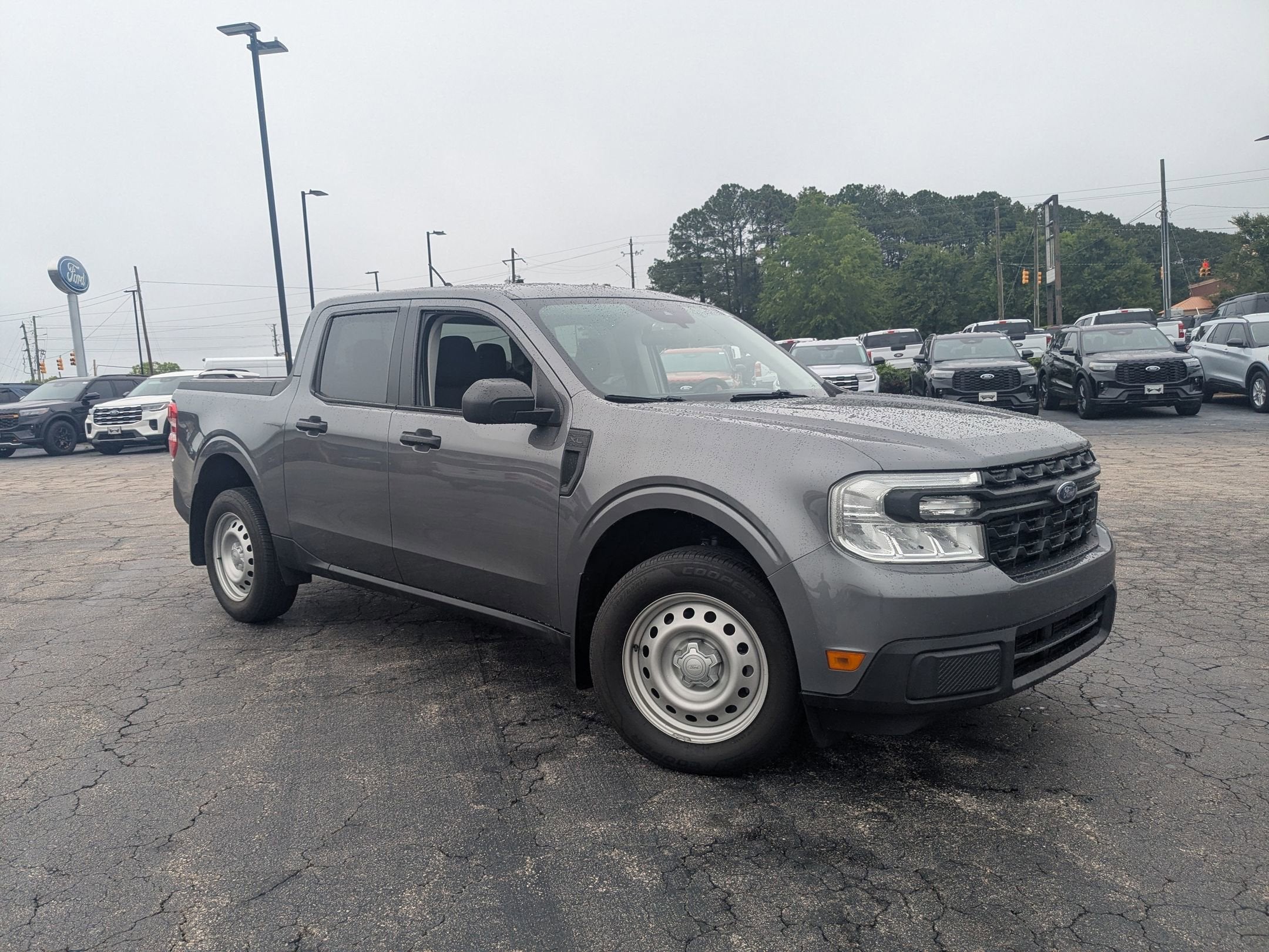 2023 Ford Maverick XL