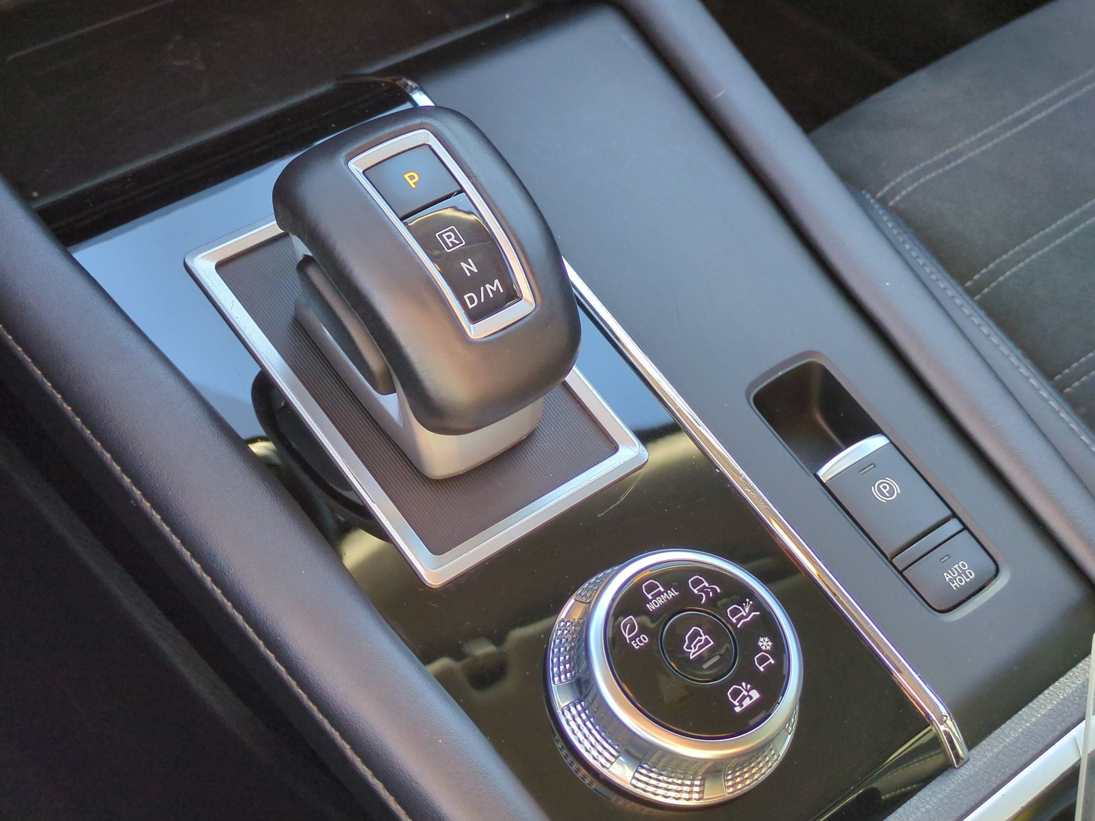 2024 Mitsubishi Outlander SE Black Edition