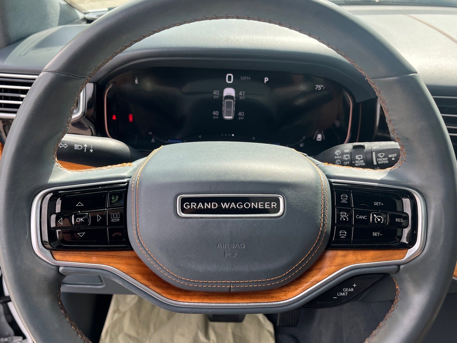 2022 Jeep Grand Wagoneer Series II