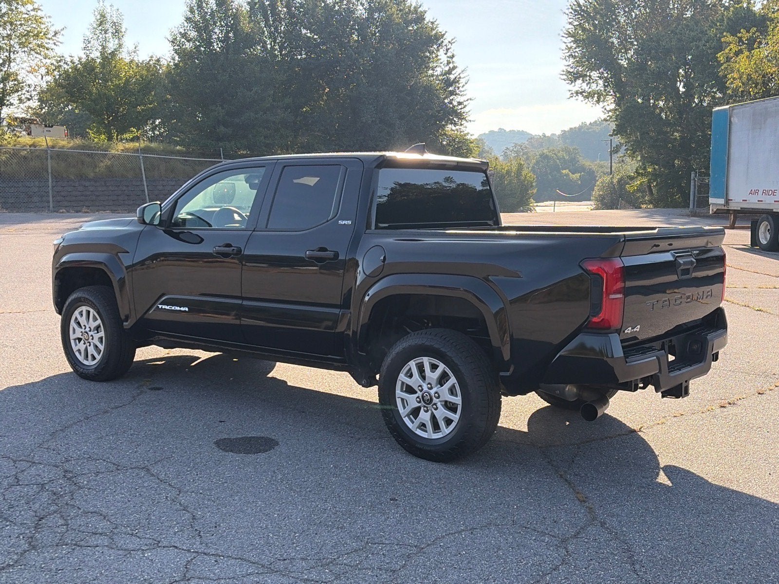 2024 Toyota Tacoma 4WD SR5